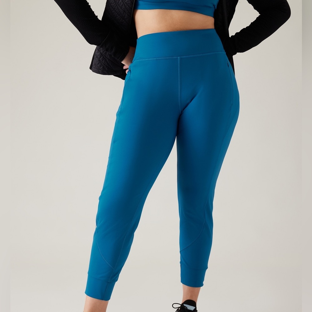 ATHLETA RAINIER MID RISE JOGGER - Picture 4 of 12